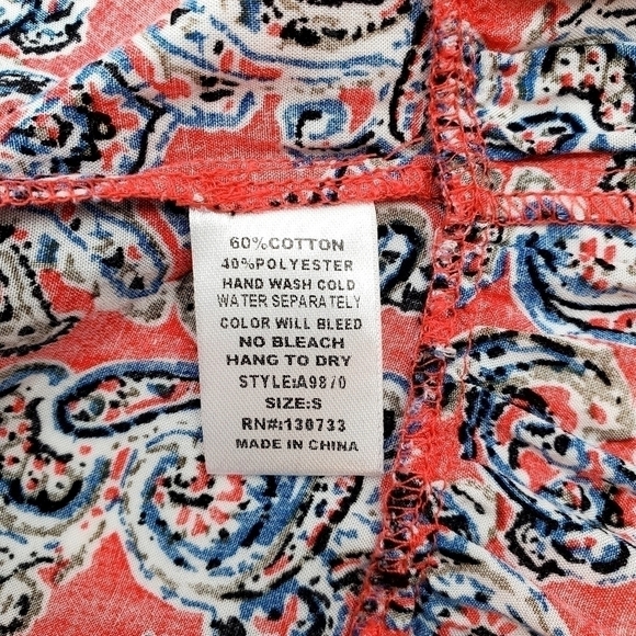 Umgee Cold Shoulder Paisley Print Casual Top - Picture 7 of 9